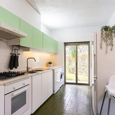 Holiday home Garden House Cascais